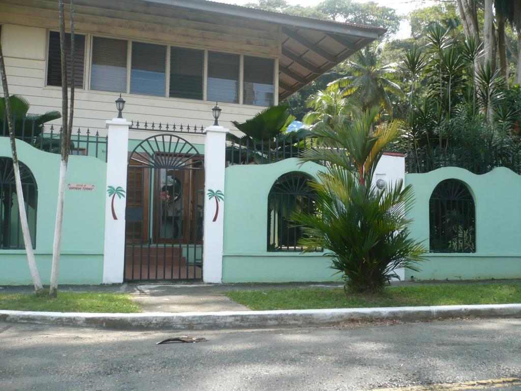 Dos Palmitos Bed And Breakfast ปานามาซิตี้ ภายนอก รูปภาพ